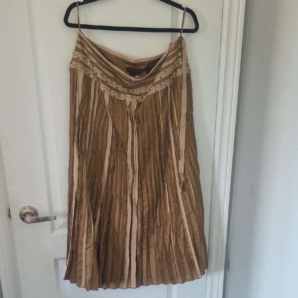 Simon Chang Gold Midi A-Line Pleated Skirt